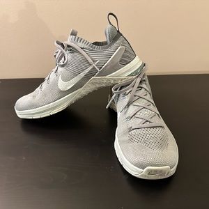 Gray Women’s Nike Metcon Flyknit 2 Training Shoes